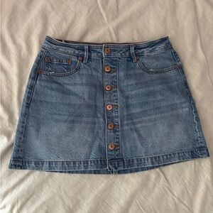 American Eagle button up skirt
